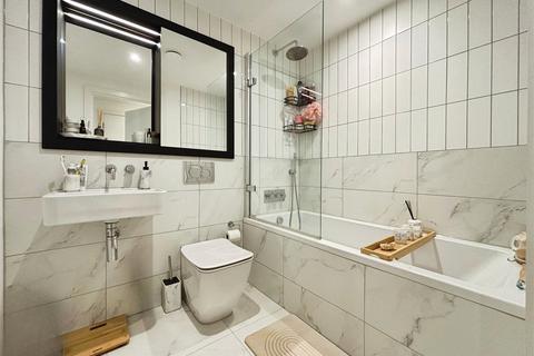 1 bedroom apartment for sale, Western Esplanade, Southend-on-Sea, Essex