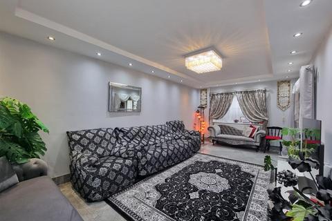 7 Maybury Road, Barking, IG11 0PH