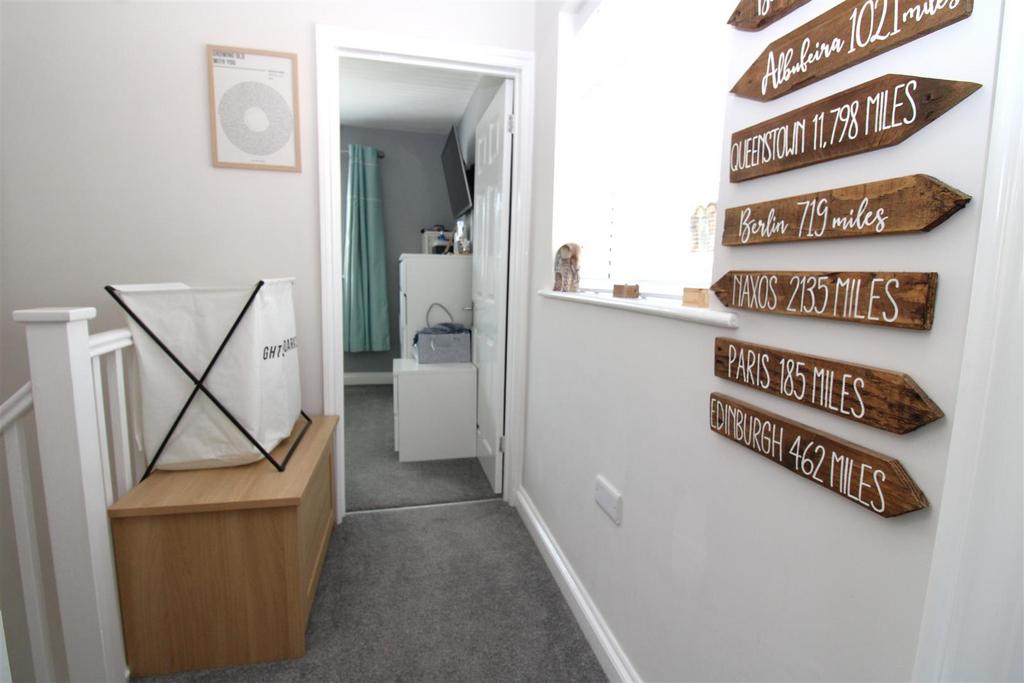 Hallway.JPG