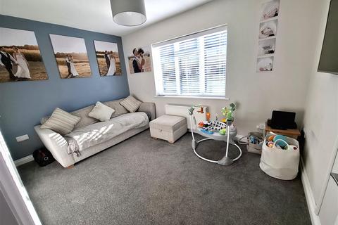 2 bedroom end of terrace house for sale, Esmonde Close, Littlehampton, Littlehampton