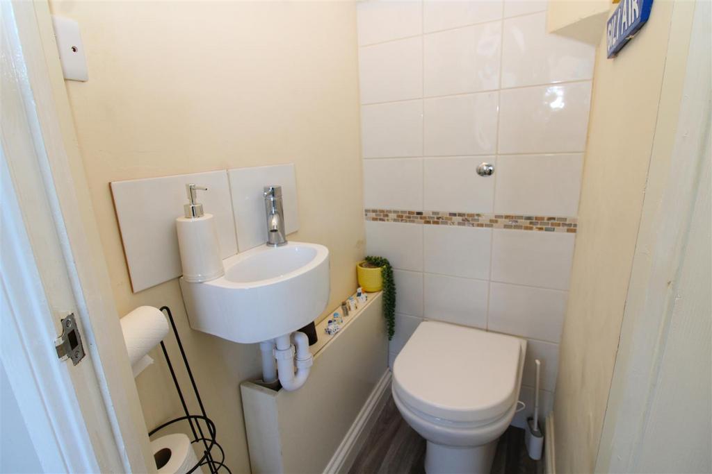 Ground floor cloakroom.JPG