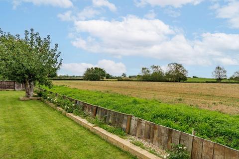 3 bedroom detached bungalow for sale, Smallworth, Diss IP22