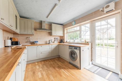 3 bedroom detached bungalow for sale, Smallworth, Diss IP22