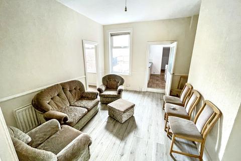 2 bedroom ground floor flat for sale, Dacre Street, Chichester, South Shields, Tyne and Wear, NE33 5QD