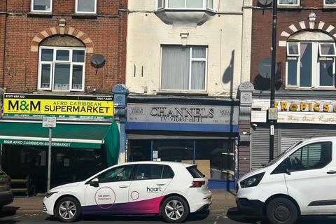 Retail property (high street) to rent, 70 Brigstock Rd Thornton Heath CR7 7JA