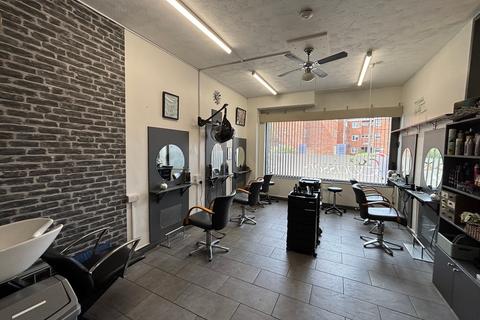 Retail property (high street) for sale, 2A Churchill Av Melksham SN12 7JL