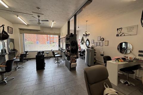 Retail property (high street) for sale, 2A Churchill Av Melksham SN12 7JL