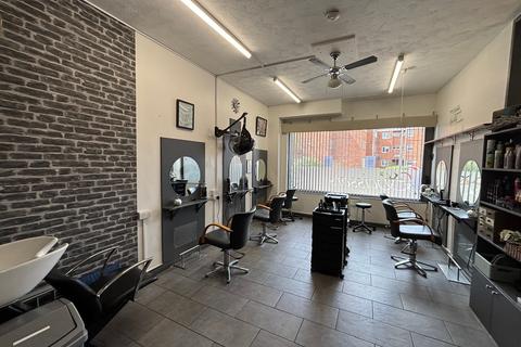 Retail property (high street) for sale, 2A Churchill Av Melksham SN12 7JL