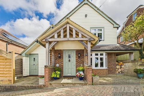 undefined, Chapel Hill, Sedlescombe