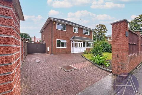 Chase Close, Birkdale PR8