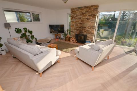 3 bedroom detached bungalow for sale, Llanteg, Narberth