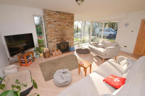 3 bedroom detached bungalow for sale, Llanteg, Narberth