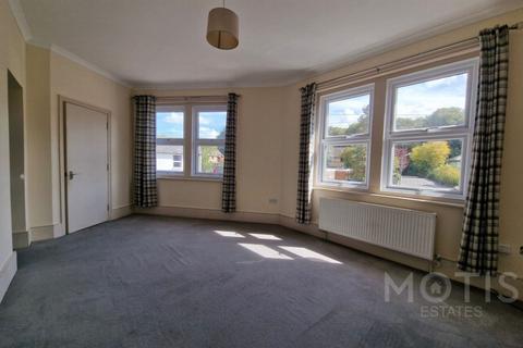 2 bedroom flat to rent, Station Road, Lyminge, CT18