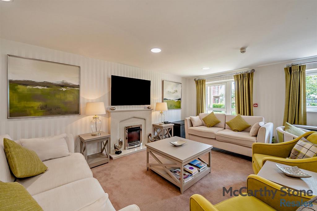 Homeowners Lounge
