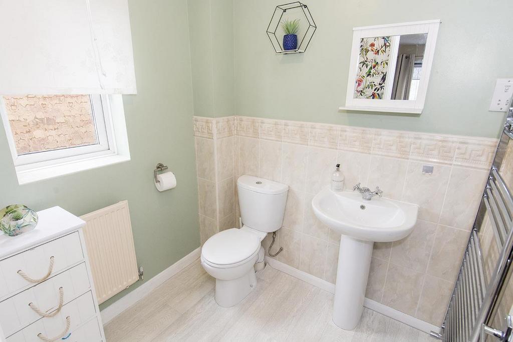 Master En-Suite