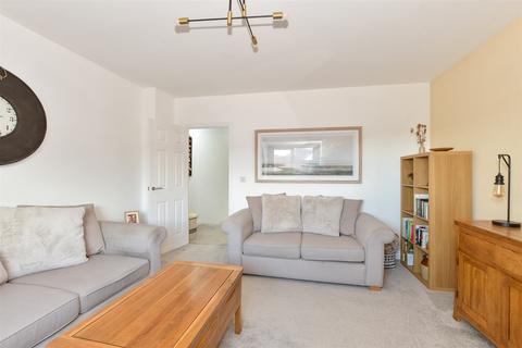 undefined, Queripel Close, Tunbridge Wells TN2
