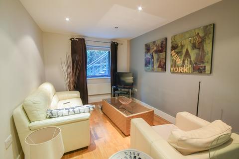 2 bedroom flat for sale, Close, Newcastle upon Tyne NE1