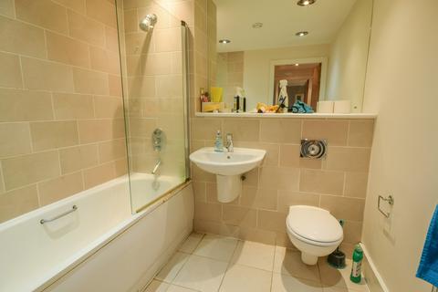 2 bedroom flat for sale, Close, Newcastle upon Tyne NE1