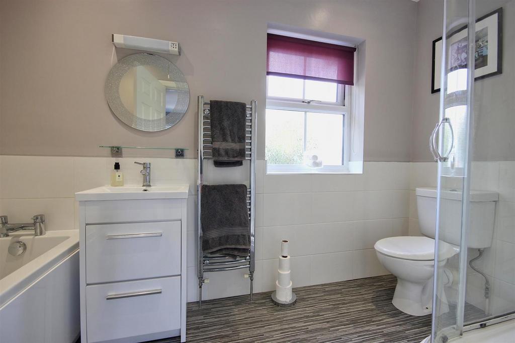 En suite bathroom