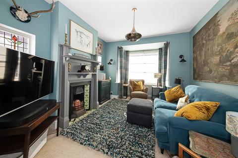 2 Elm Road, Purley, CR8 2DR
