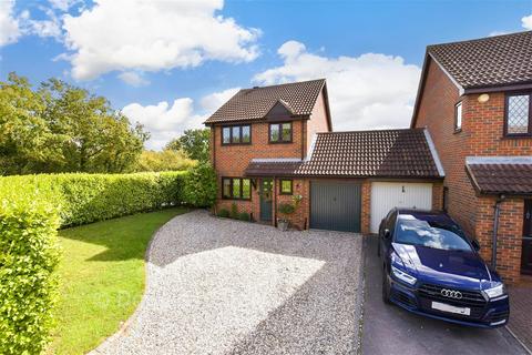 1 Doeshill Drive, Wickford, SS12 9RD