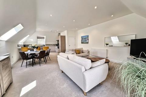 2 bedroom penthouse for sale, Boscombe Manor