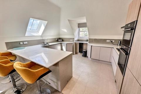 2 bedroom penthouse for sale, Boscombe Manor