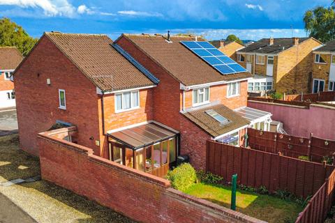 Arnold Close, Taunton