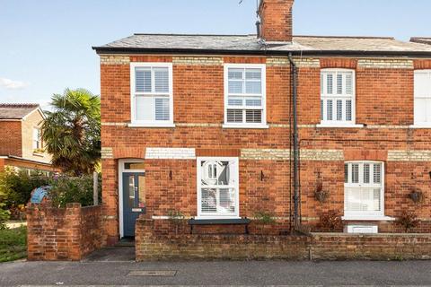 undefined, New Road, Weybridge, Surrey, KT13