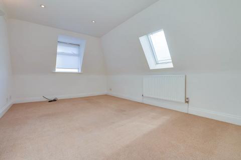 undefined, Grafton Road, New Malden, KT3