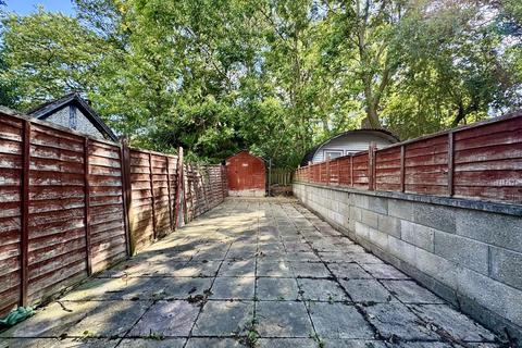 undefined, Lincroft Avenue, Dalton, Huddersfield, HD5 8DS