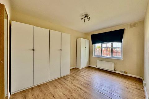 1 bedroom flat for sale, Hale Lane, Edgware, HA8