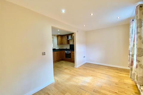 3 bedroom semi-detached house for sale, 2 Oak House Yard, Bedale