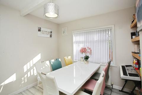 12 Ivor Road, Atherstone, CV9 1NB