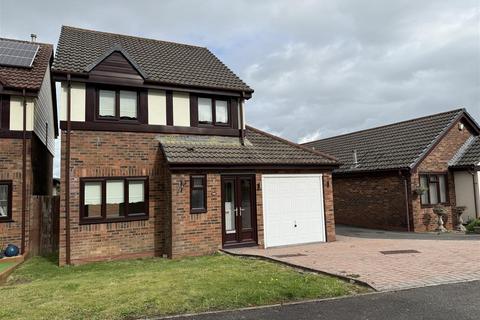 Clos Y Gelli, Llanelli