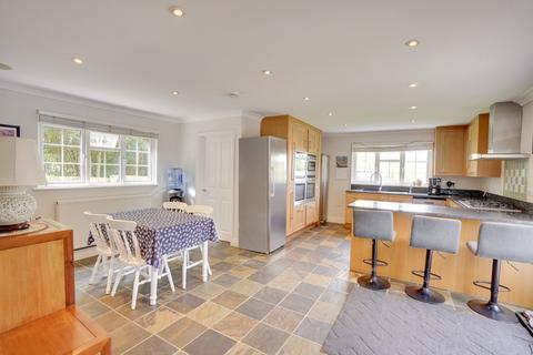 5 bedroom detached house for sale, The Shrubberies, Newmarket CB8