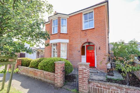 3 bedroom detached house for sale, Cecil Road, Dereham