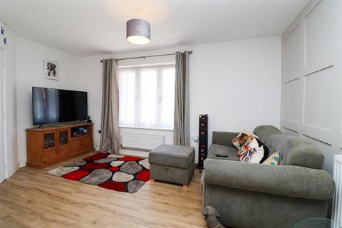 undefined, Jubilee Drive, Fleet GU52