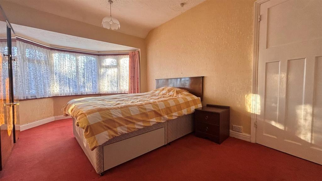 NEW bedroom 1.jpg