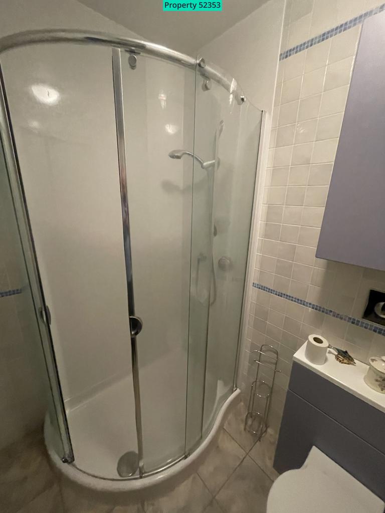 Cleaning zone, ensuite