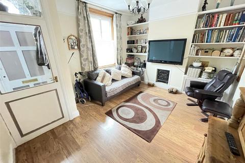 2 bedroom terraced house for sale, Garden Lane, Chester