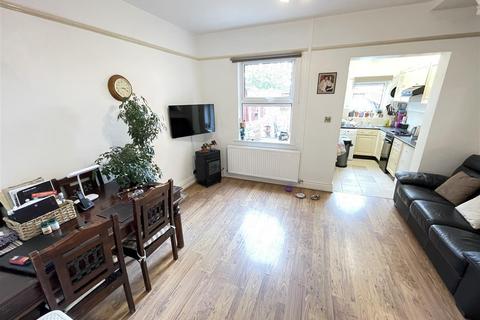 2 bedroom terraced house for sale, Garden Lane, Chester