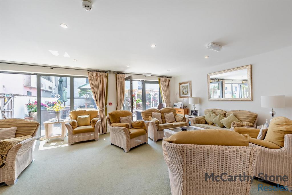 Homeowners Lounge