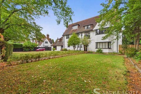 undefined, Lynwood Road, Epsom, KT17