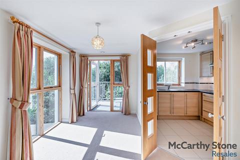 2 bedroom apartment for sale, Ellisfields Court, Mount Street, Taunton TA1 3SS