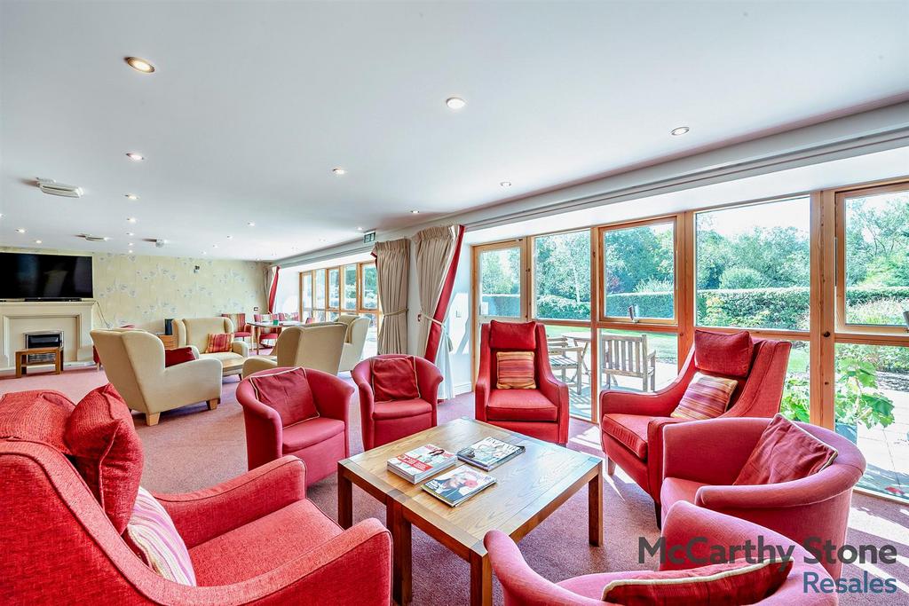 Homeowners Lounge