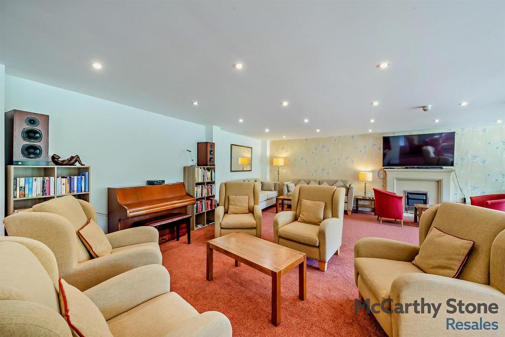 Homeowners Lounge