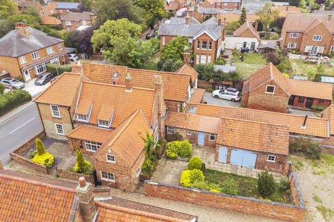 4 bedroom detached house for sale, High Street, Collingham, Newark