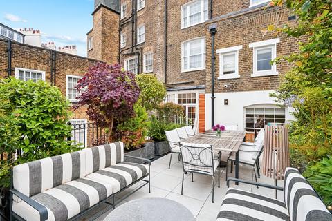 undefined, Wilton Crescent, London