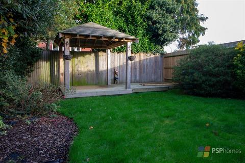 undefined, Brookway, Lindfield